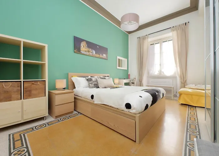 Casa Giuliana -2 Baths, 3 Big Bedrooms With 9 Sleeps, Bed-free Living With 2 Sofas, Efficient Kitchen -family Friendly -2nd Floor Elevator Mansion In Umbertino Style -600 Meters From Vatican & Ottaviano Metro -secure, Quiet, Wealthy, Accessible Roma